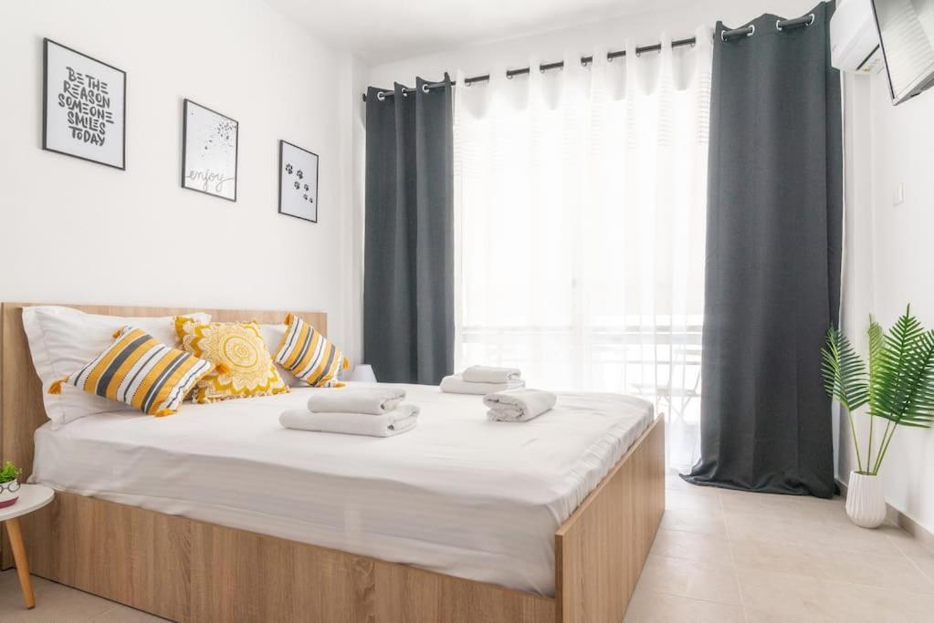 New Studio In The Heart Of City Center Heraklion Exterior foto